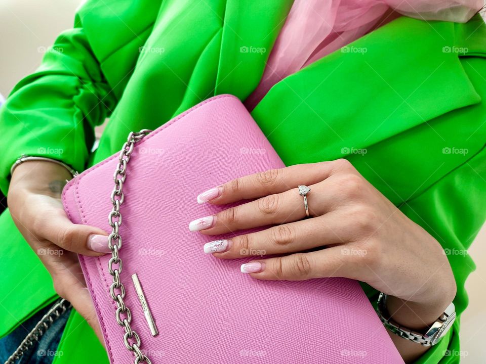 Complementary Colors, Elegant Outfit