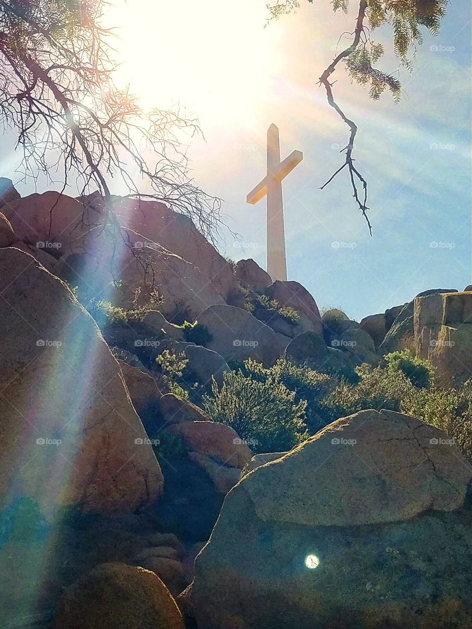 Cross Sun is Shining