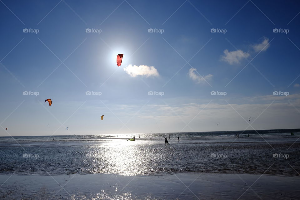 kitesurfing 