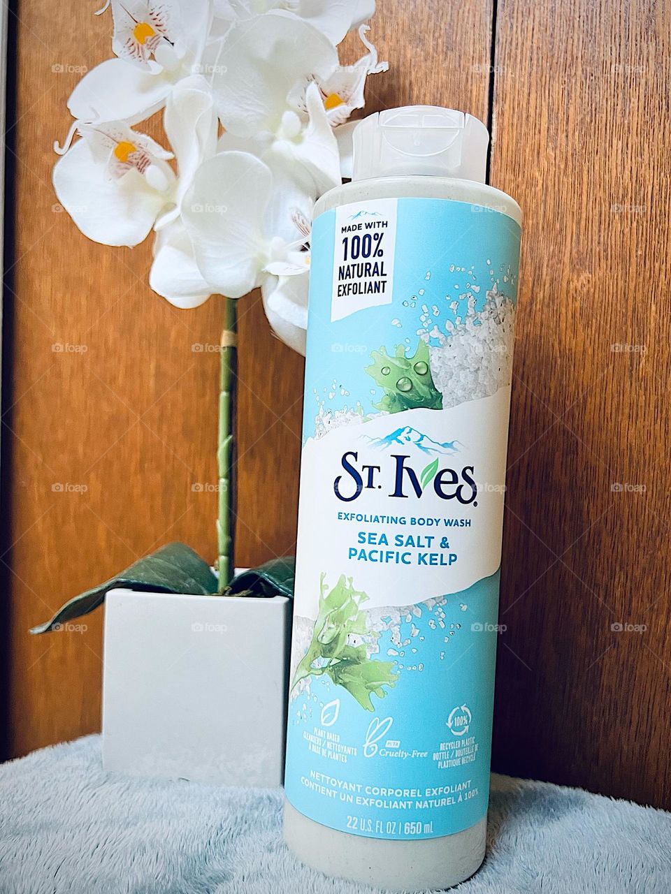 I love the clean, fresh smell of the St. Ives Sea Salt & Pacific Kelp exfoliating body wash.