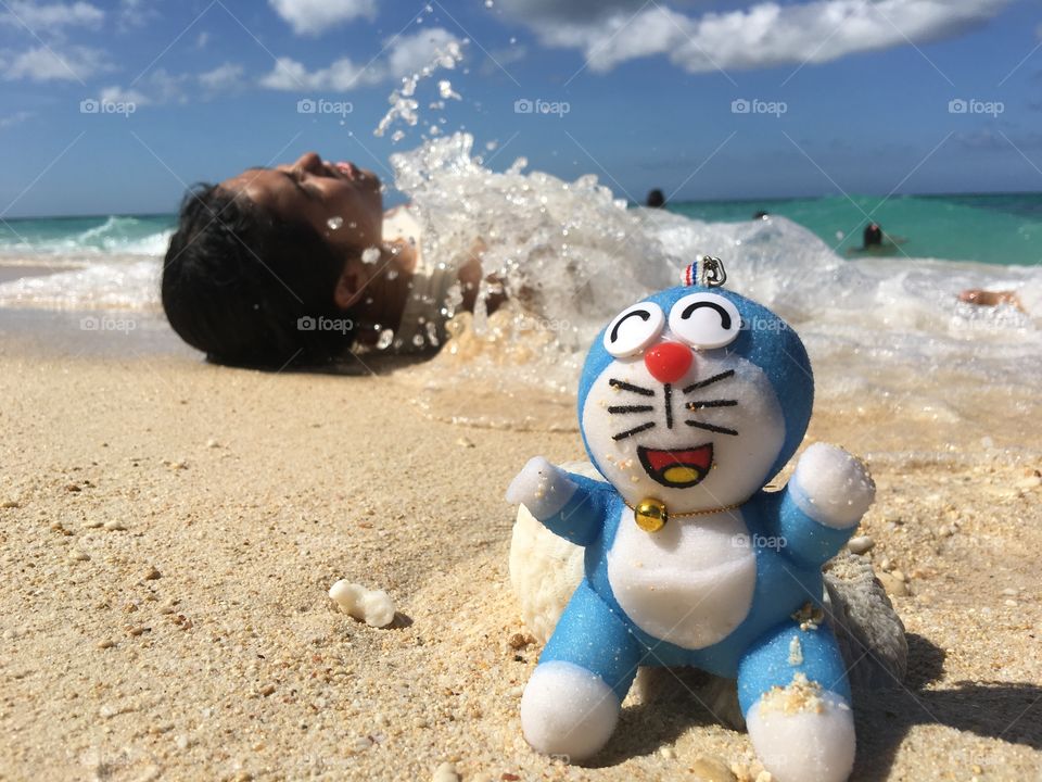 Doraemon in the beach 4