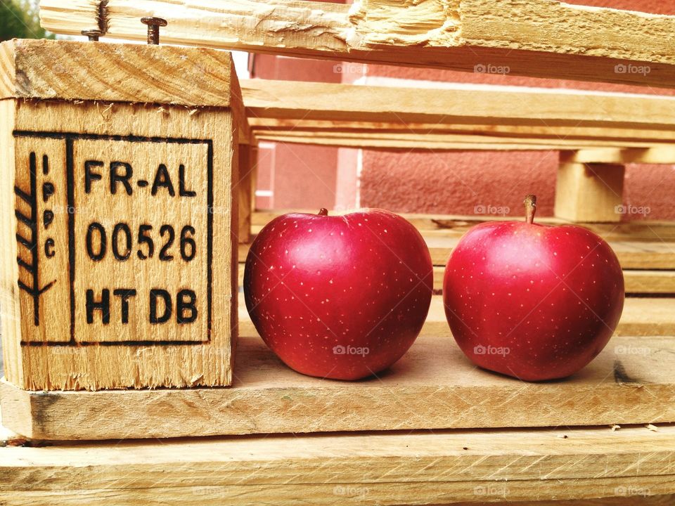 Fresh apples! . Red and yummy 