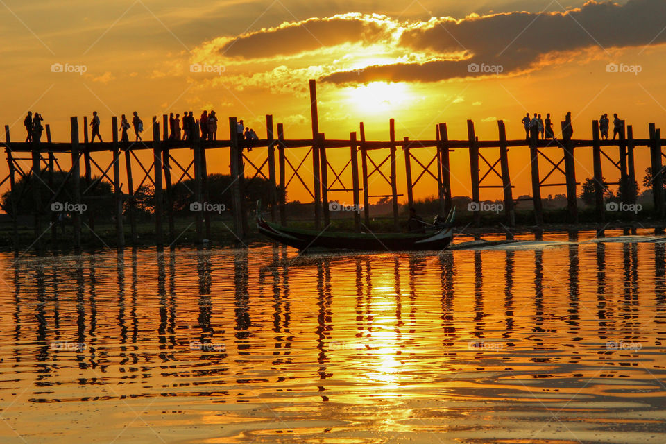 U Bein bridge at sunset 