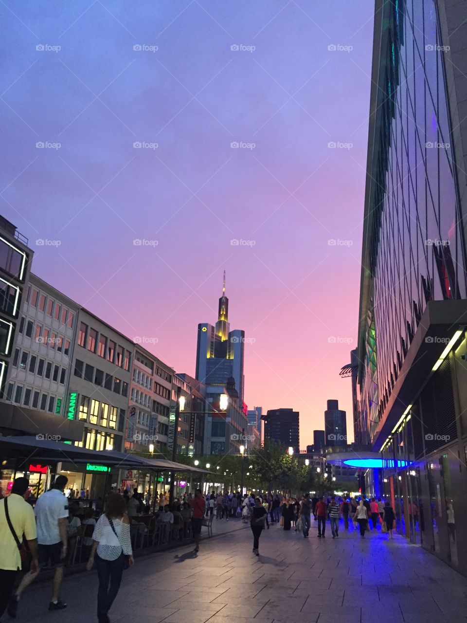 Frankfurt Sunset - Zeil