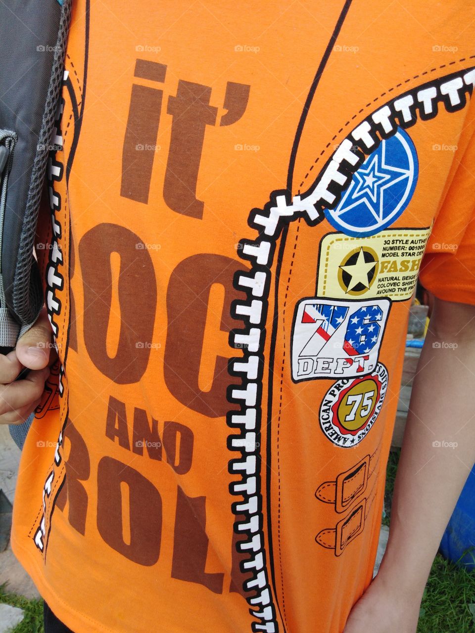 Красивая футболка