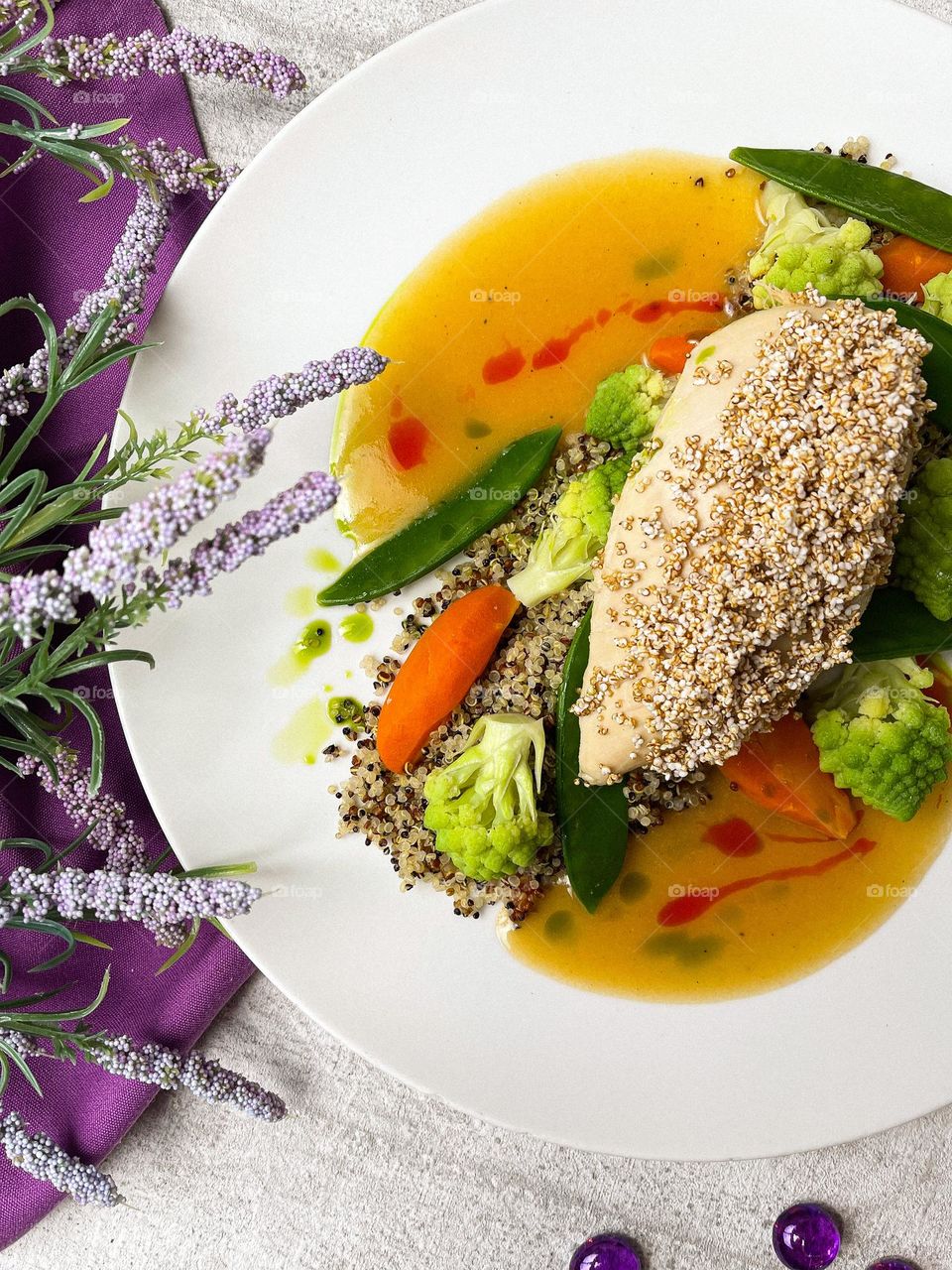 Chicken fillet with peas, quinoa and romanesco