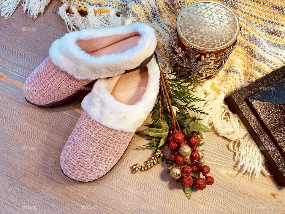 Cozy isotoner slipper