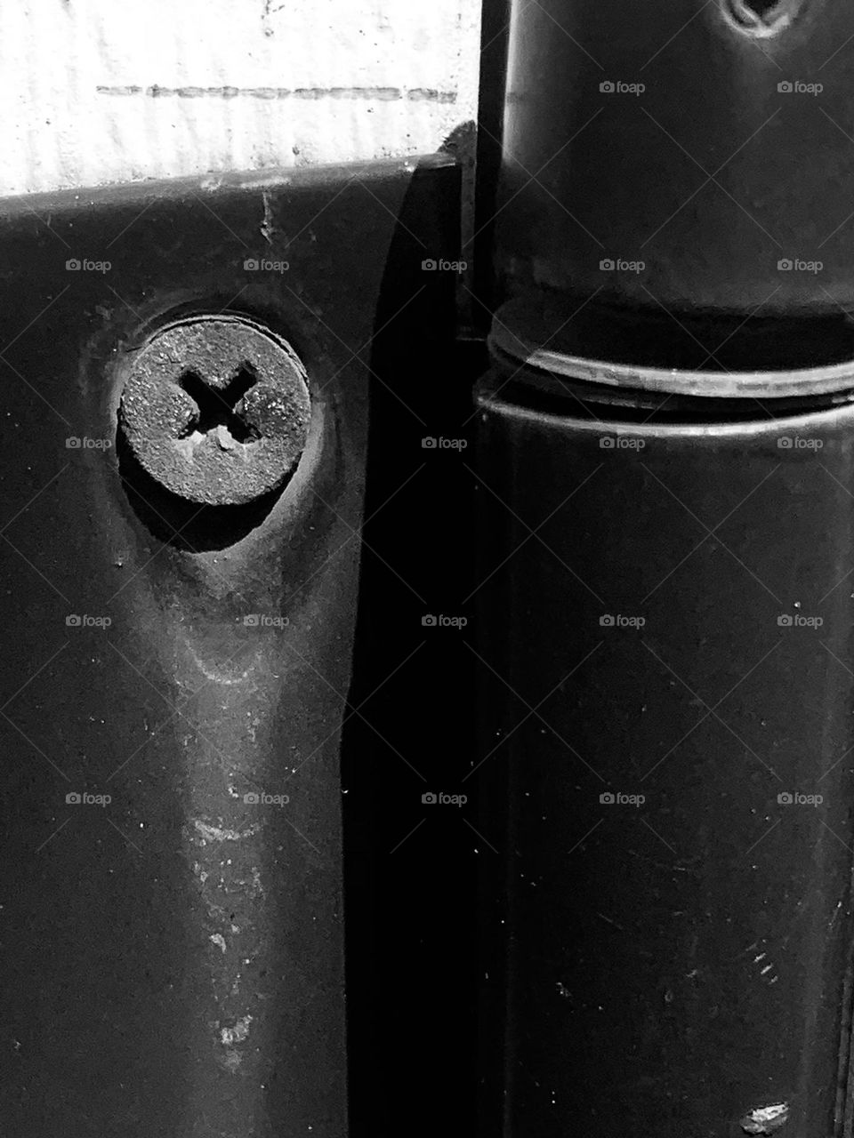 Rusty screw B&w 