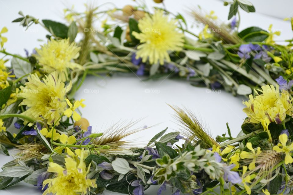 Close-up beautiful flower wreath