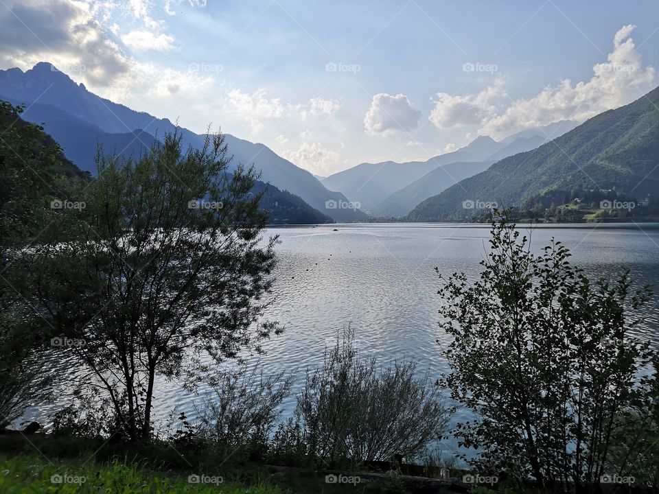 Silwnt day on the mountain italian lake