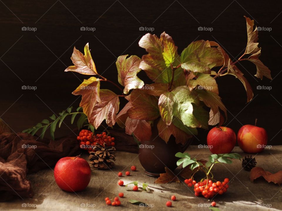 Autumn still life 