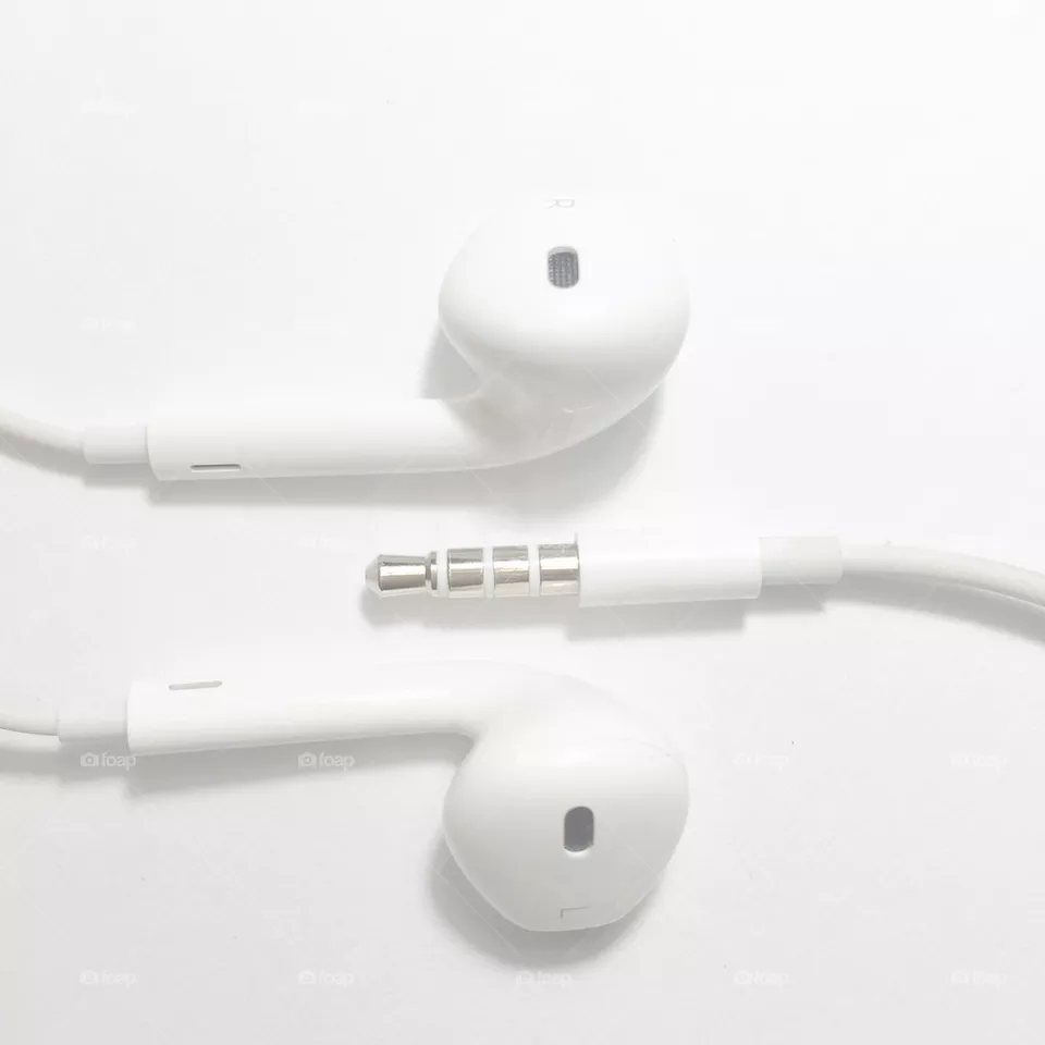 Headphones 