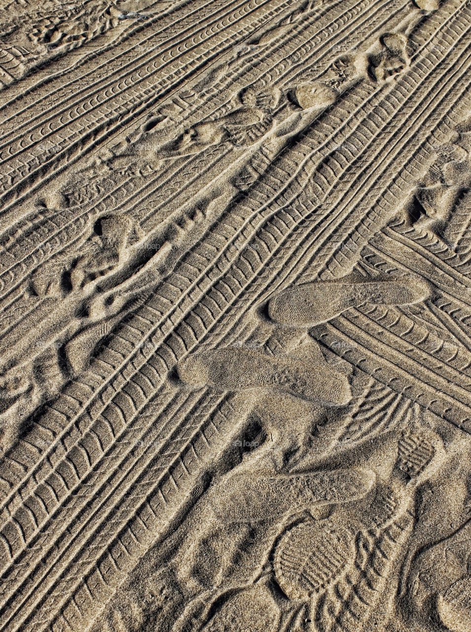 beach sand footprints uk by chris7ben