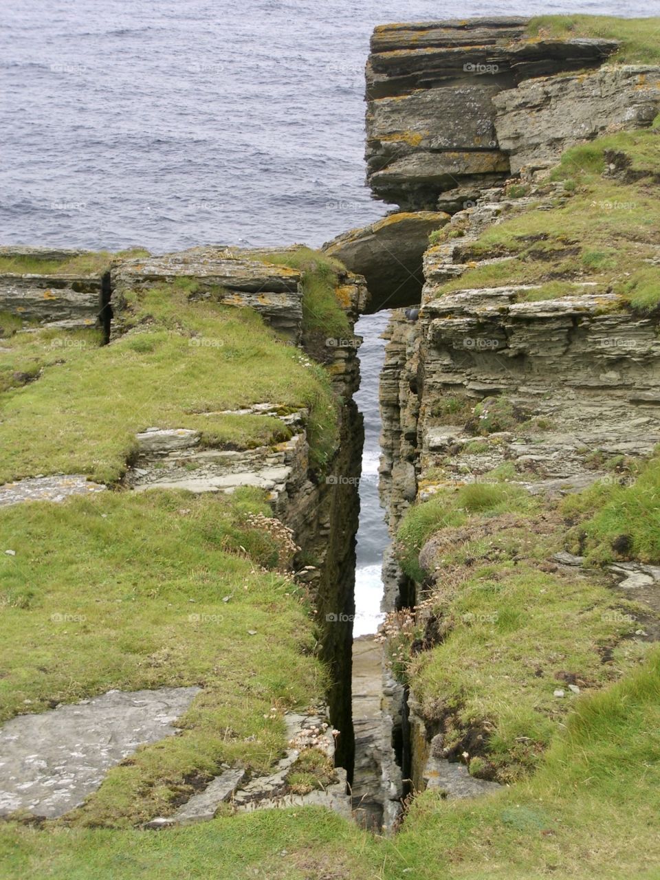 Braking in the green cliff 