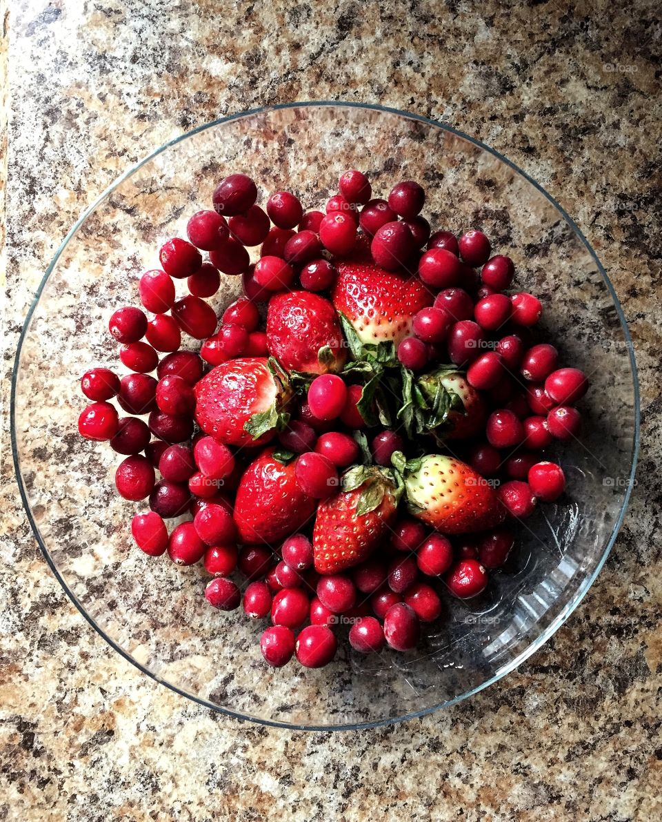 Ripe red berries 