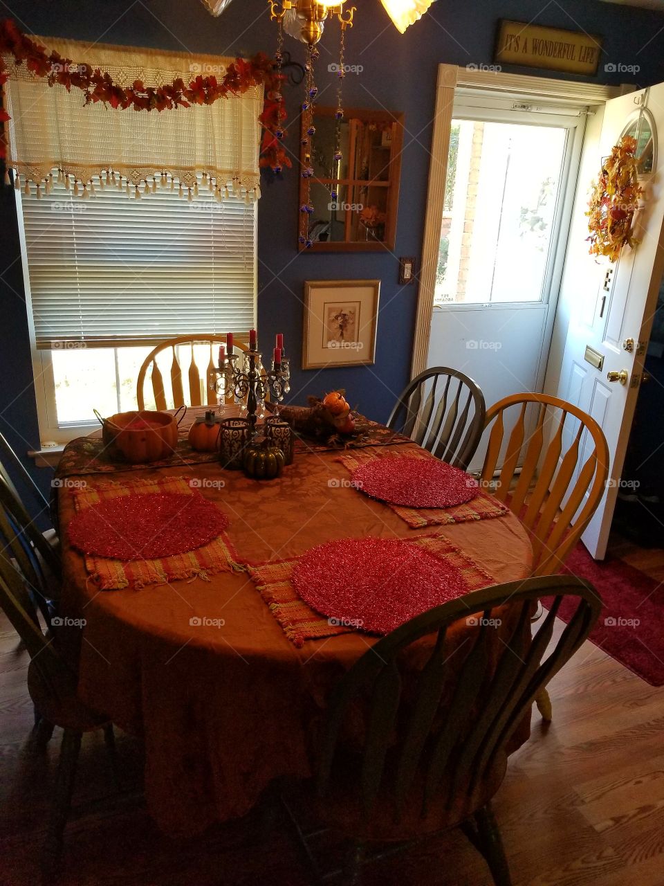 thanksgiving holiday table