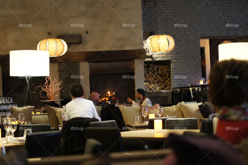 People like consistency. Whether it's a store or a restaurant, they want to come in and see what you are famous for. ~ Millard Drexler