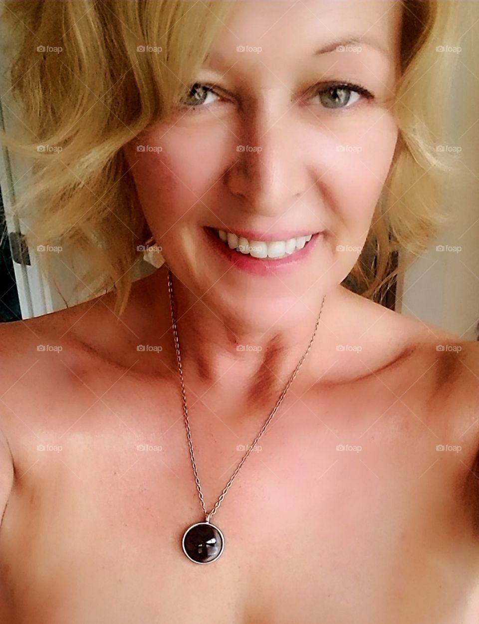 blonde hair & green eyes at 51 I feel great! sexy, vibrant & full of love ♥️