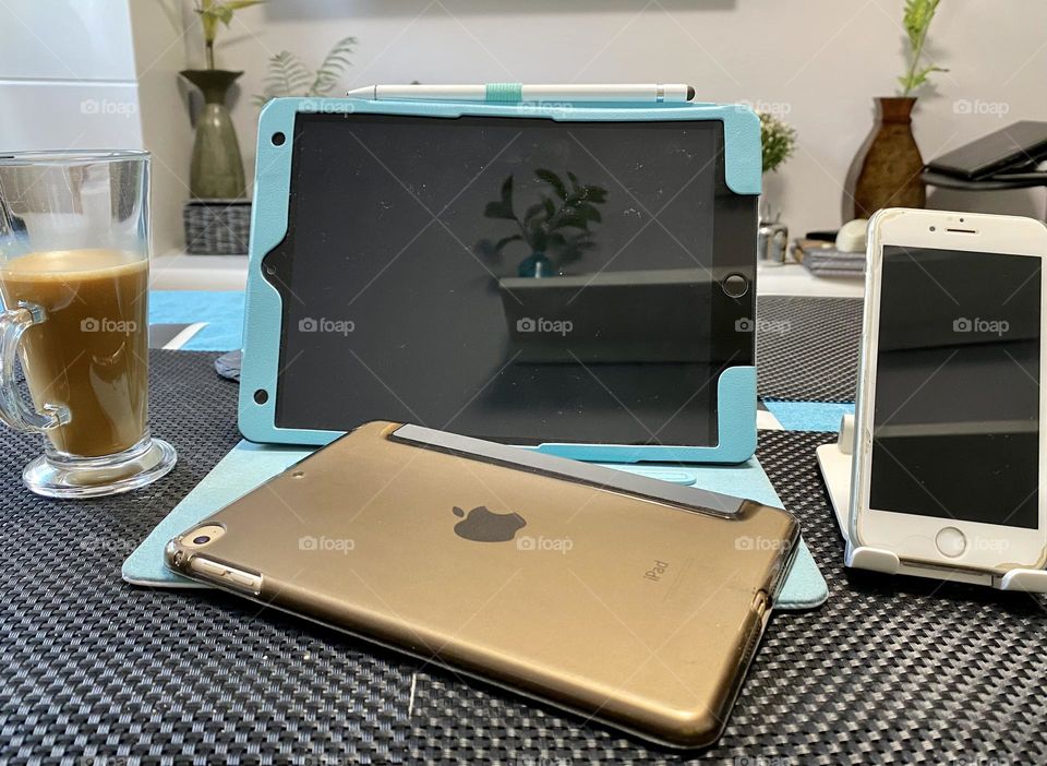 Apple devices-iPads and iPhone