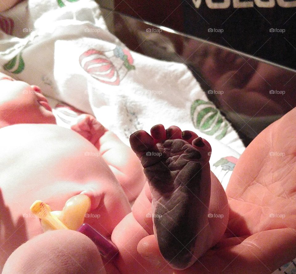 newborn footprint