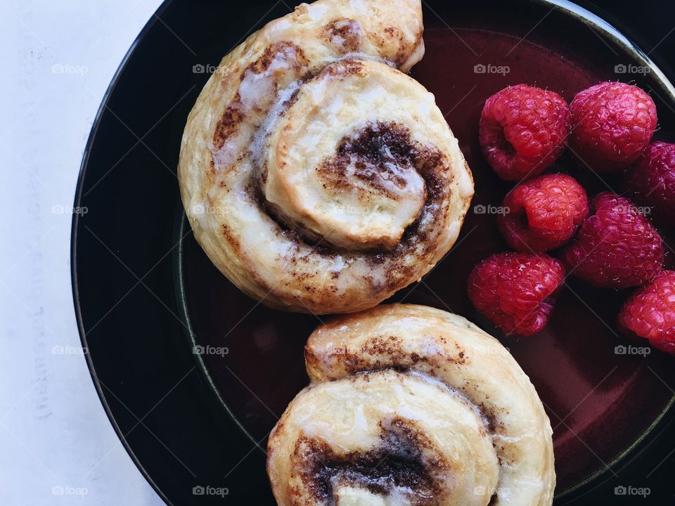 Raspberries and Cinnamon Rolls