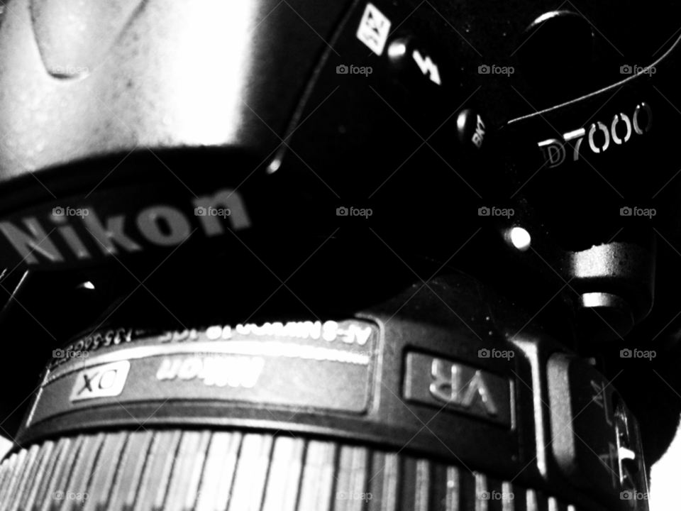 closeup black and nikkor by hugo