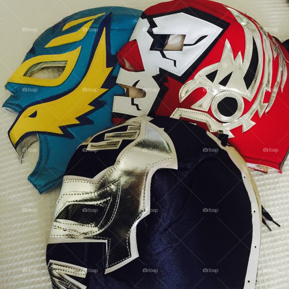 The day is about to begin. Which mask should I wear? Purchased in Mexico at the Paradise market