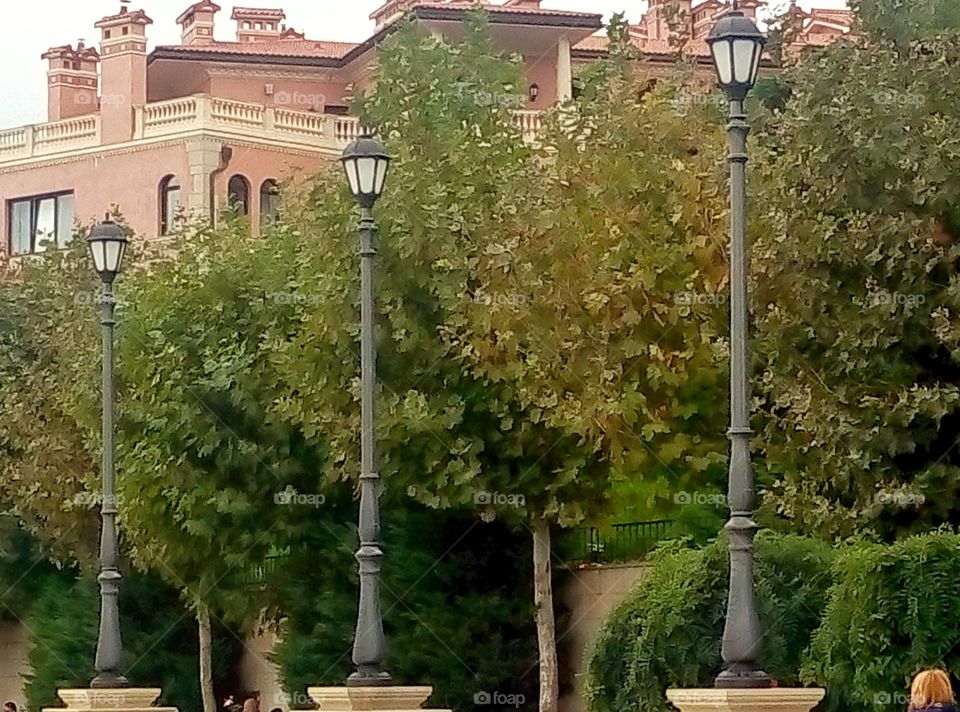 lanterns by the sea на берегу