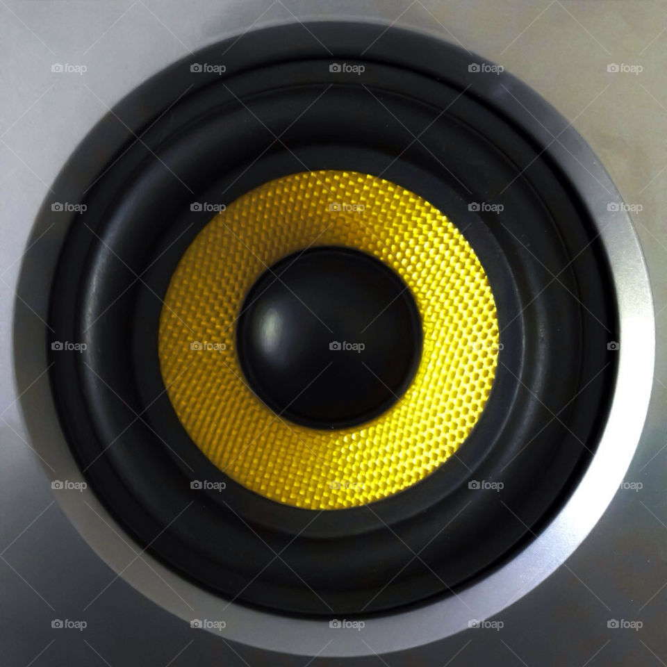 yellow music circle speaker by fahrenheit