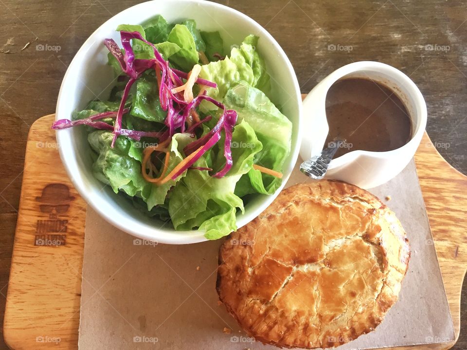 One of the best lunches in the island: Beef and mushroom pot pie and a side of salad 👍🏻
