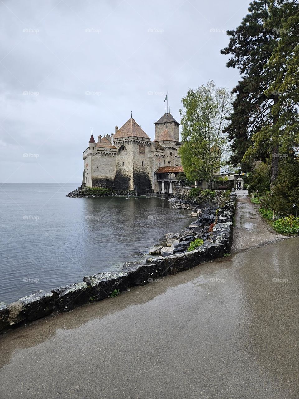 chillon castle