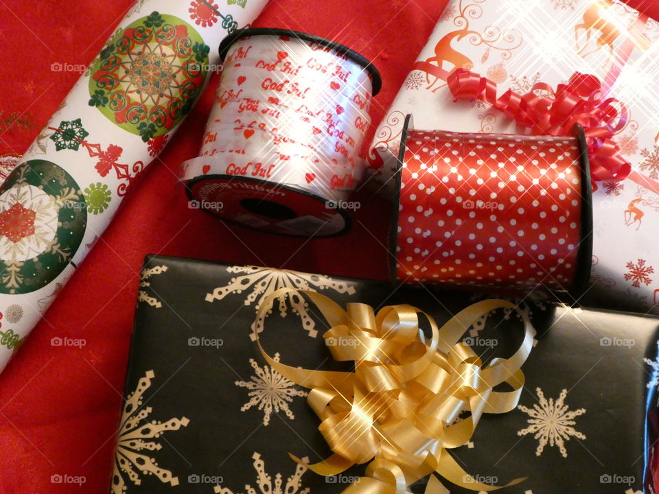 Gift wrapping
