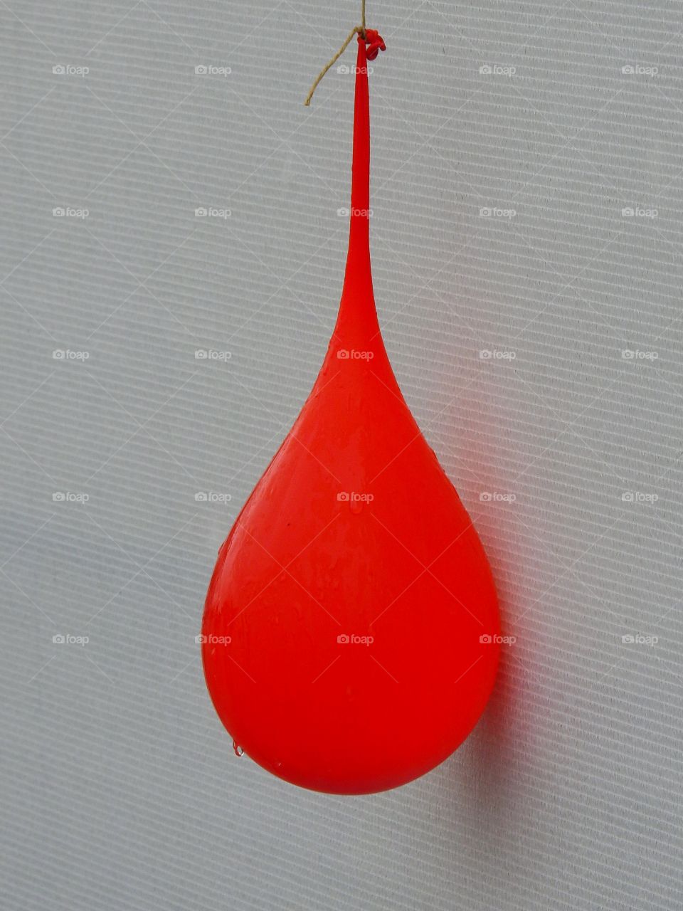 Red ballon