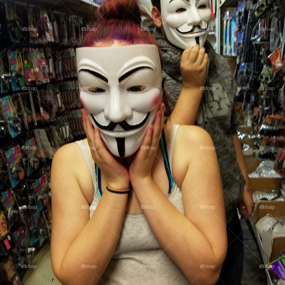 Anonymous contemplation