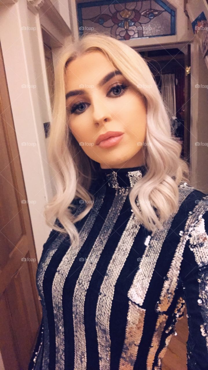 XMAS EVE SEQUIN STRIPE