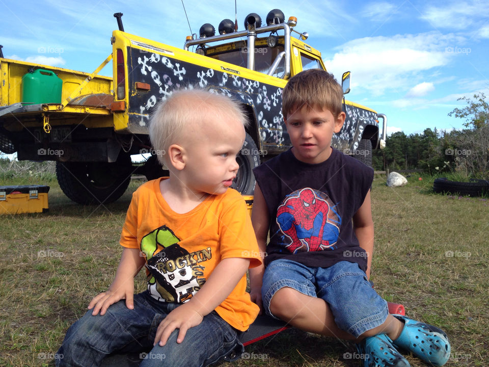 öland yellow car jeans by jordanwiew