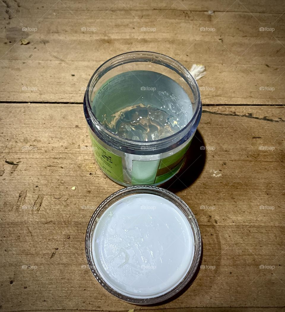 Aloe gel; purifying and rejuvenating 