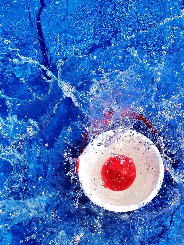 blue red water ball by hannahdagogo