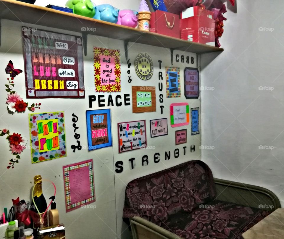 Wall decoration for a colorful home is my hobby! 🥰