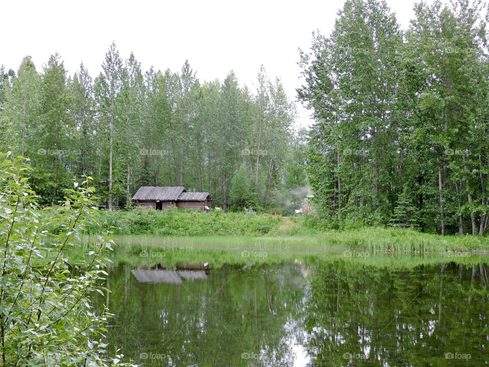 Alaskan Cabin On Lake