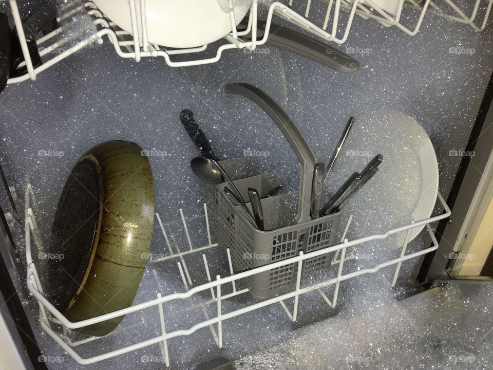 Foamy dishwasher 
