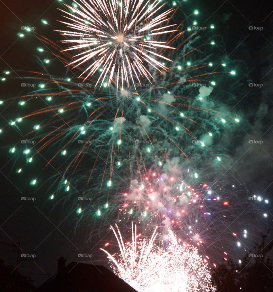 fireworks explosion tokyo by lexlebeur
