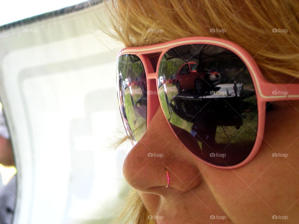 sunglass reflection