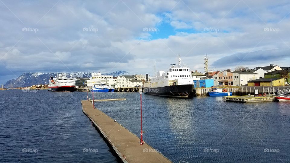 Cruise line port of calling