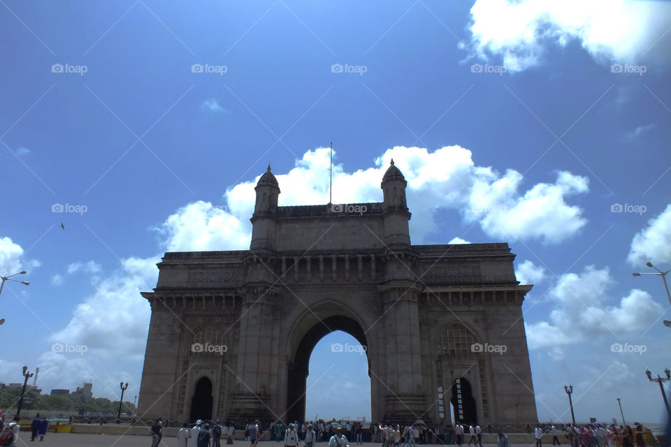 Mumbai,Gateway of india a Monument in Maharashtra, india, built during the 20th century in Mumbai, India. The monument was erected to commemorate the landing of King George V and Queen Mary at Apollo Bunder on their visit to India in 1911
