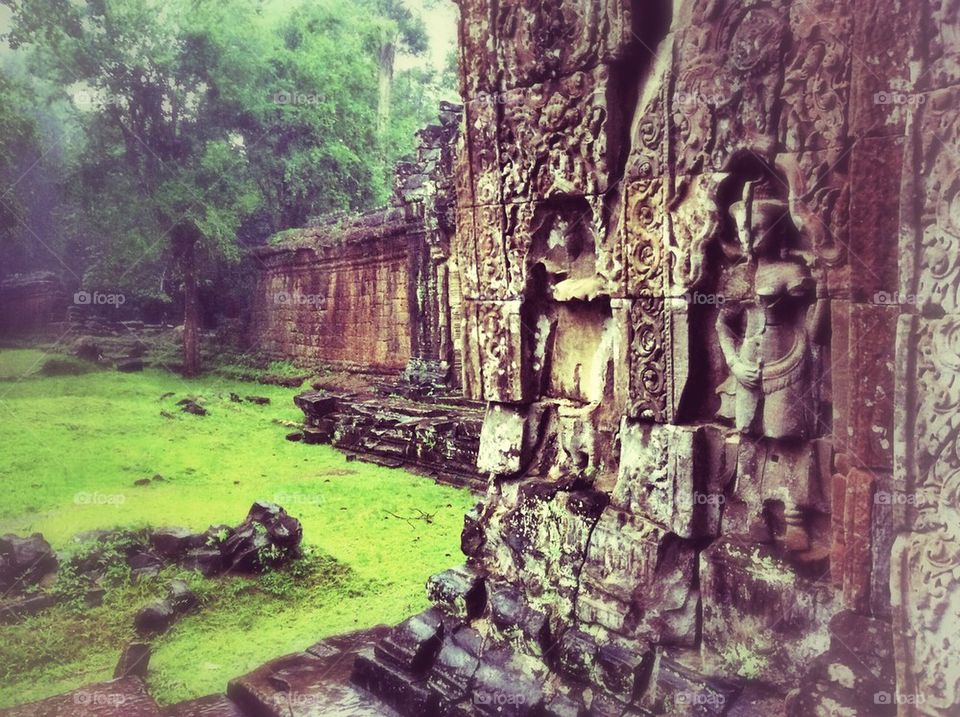 Apsara in the rain