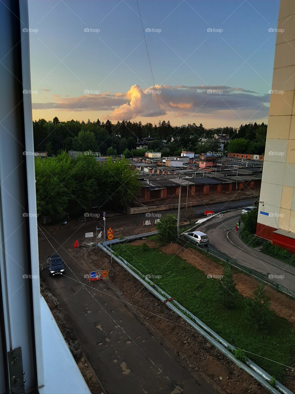 Прошёл  ливень  под    вечер.