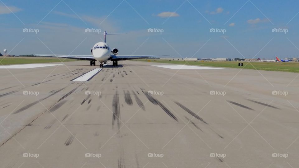 MD-88 on a runway