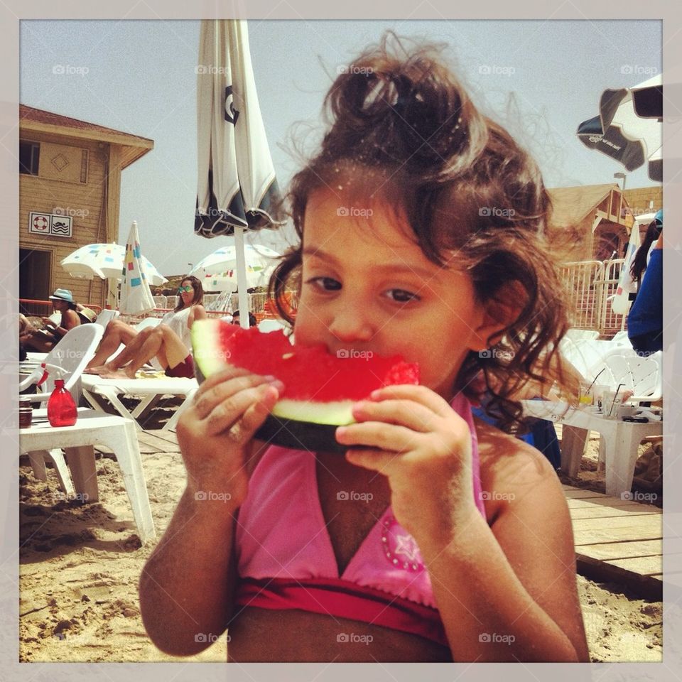 beach girl baby fruit by nkimhi