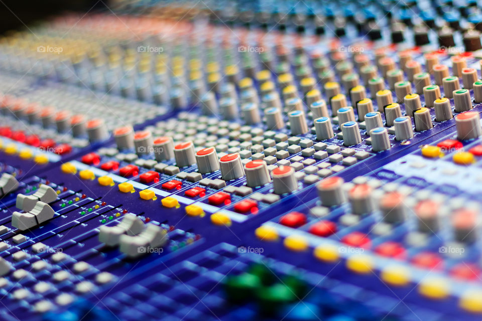 Mixing console